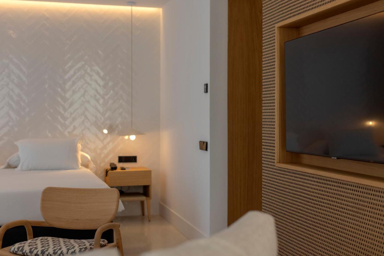 Hm Blanc Hotell